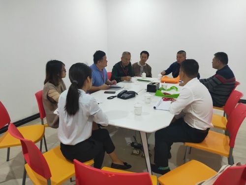 海口市人力资源开发局副局长翁松武带队深入企业开展就业扶贫政策落实工作